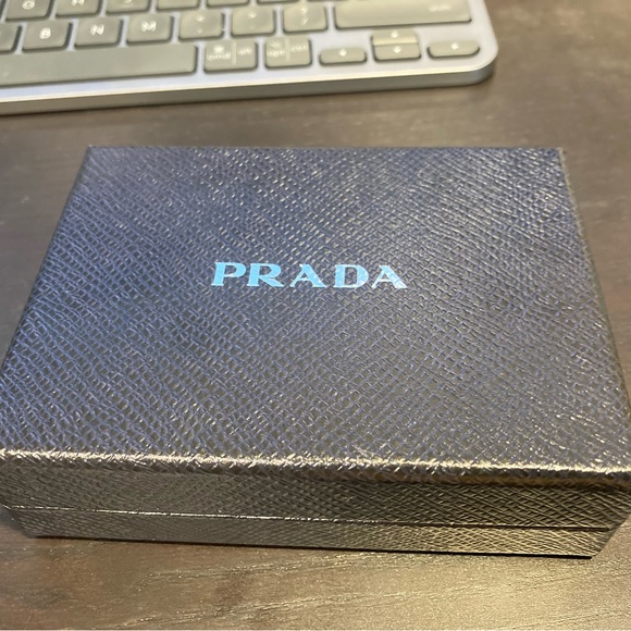 Prada Saffiano leather key wallet - Picture 11 of 12